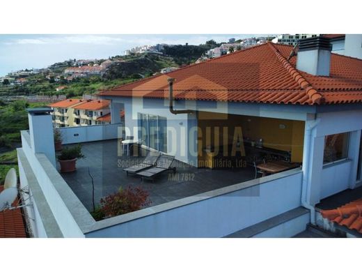 Santa Cruz, Madeiraのペントハウス