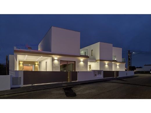 Элитный дом, Торреш, Torres Vedras