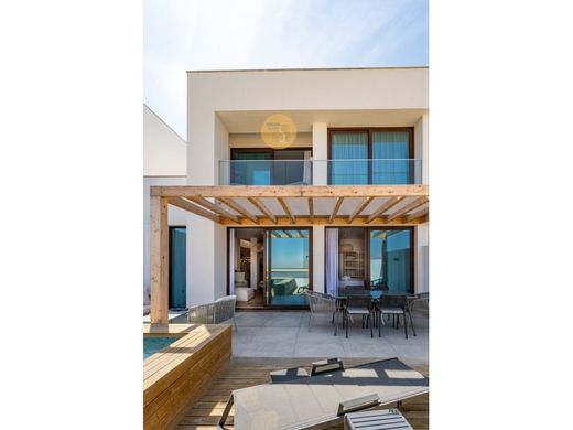 Apartment / Etagenwohnung in Sines, Distrito de Setúbal