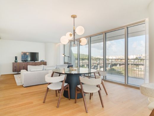 Apartment / Etagenwohnung in Lissabon, Lisbon