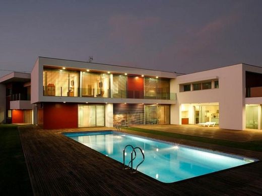 Luxus-Haus in Trofa, Distrito do Porto
