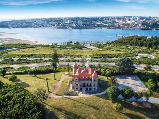 ヴィラ・ノヴァ・デ・ガイア
, Vila Nova de Gaiaの土地