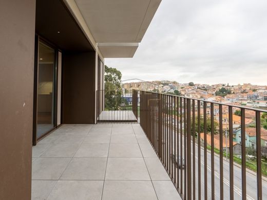 Apartment / Etagenwohnung in Vila Nova de Gaia, Distrito do Porto