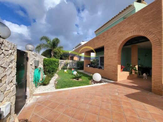 Συγκρότημα ανεξάρτητων κατοικιών σε Loulé, Distrito de Faro