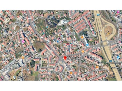 Yarɪ müstakil ev Charneca de Caparica, Almada