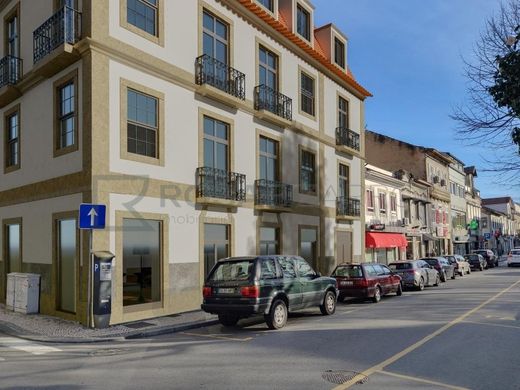 Apartment / Etagenwohnung in Oliveira de Azeméis, Distrito de Aveiro
