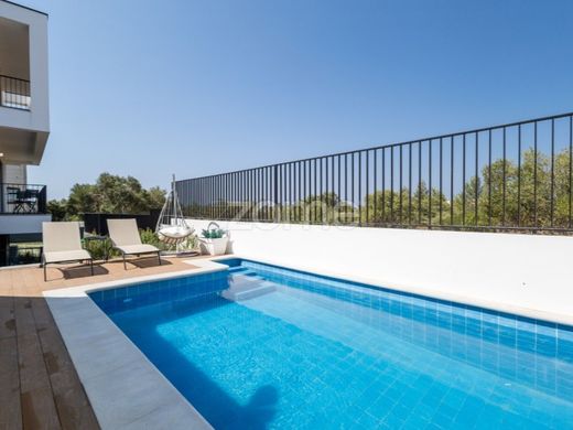 Luxury home in Cascais, Lisbon