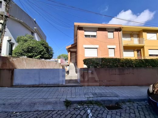 Yarɪ müstakil ev Porto, Distrito do Porto