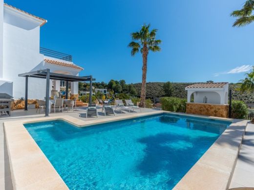 Villa in Busot, Alicante
