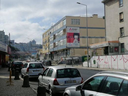 Grundstück in Odivelas, Lissabon