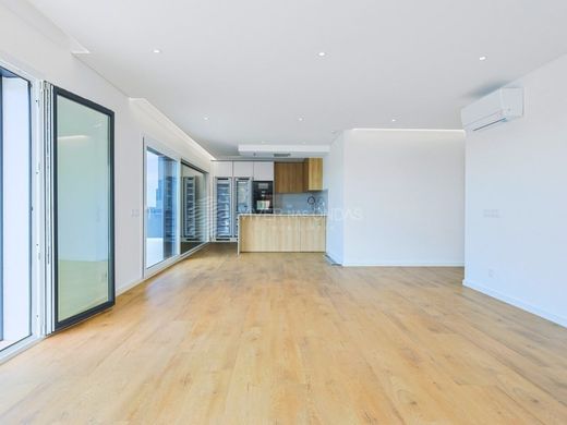 Apartamento - Almada, Setúbal