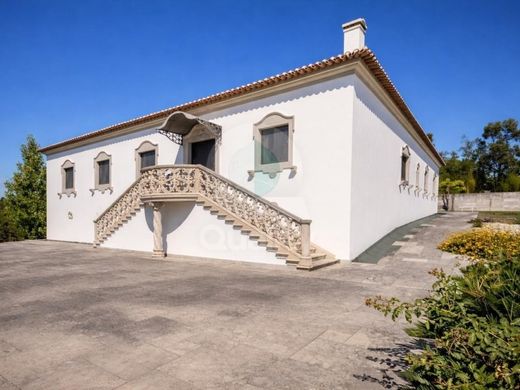 Lüks ev Batalha, Distrito de Leiria