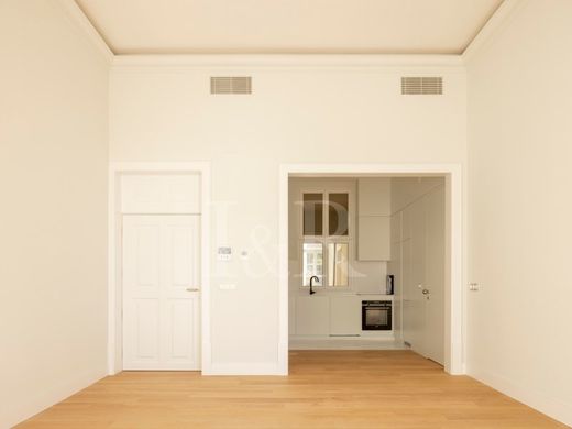 Apartment in Misericórdia, Lisbon