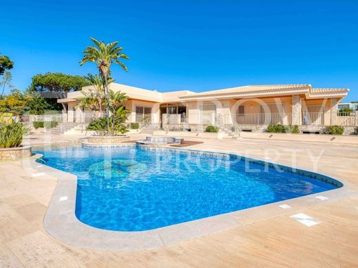 Dom jednorodzinny w Loulé, Distrito de Faro