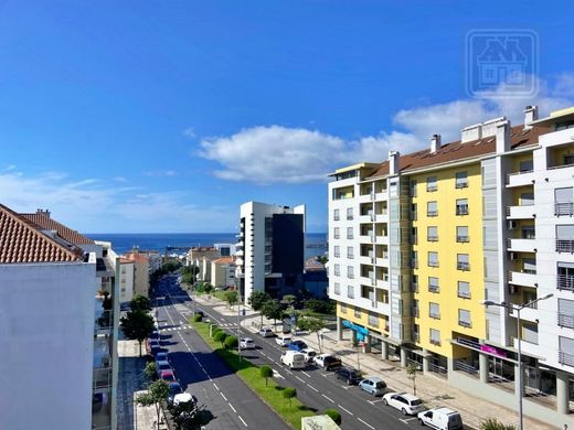 Apartamento - Ponta Delgada, Açores