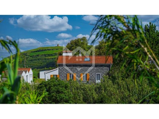 Finca en Ponta Delgada, Azores