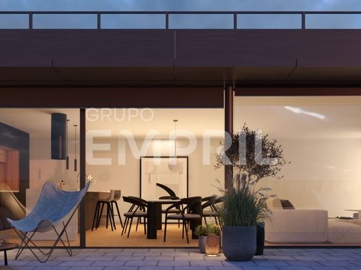 Apartment / Etagenwohnung in Vila Nova de Gaia, Distrito do Porto