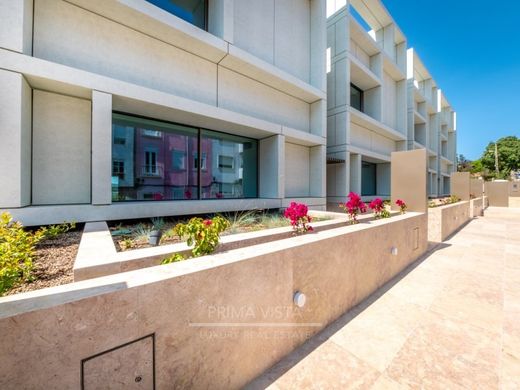 Alcântara, Almadaの高級住宅