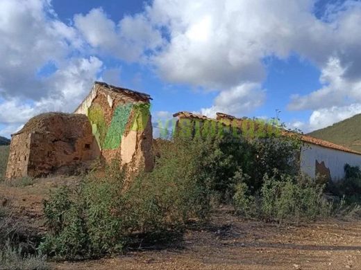 Участок, Silves, Distrito de Faro