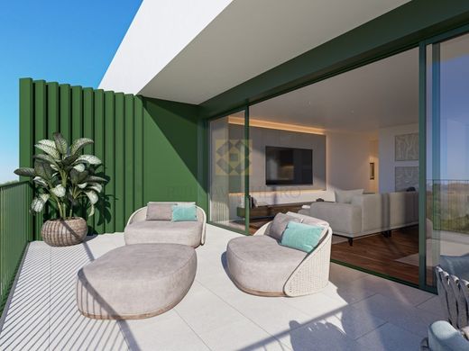 Apartment / Etagenwohnung in Vila Nova de Gaia, Distrito do Porto