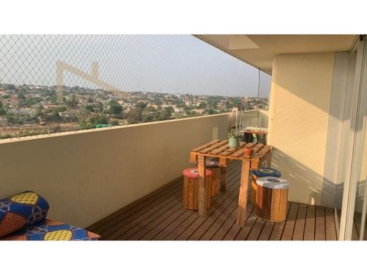 Talatona, Luanda Provinceのアパートメント