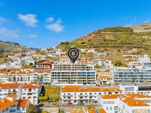 Διαμέρισμα σε Καμάρα ντε Λόμπος, Câmara de Lobos