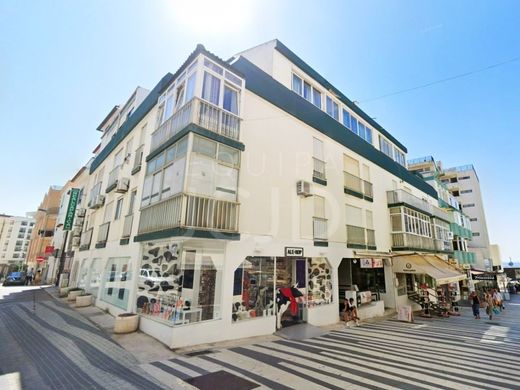Appartamento a Almada, Distrito de Setúbal