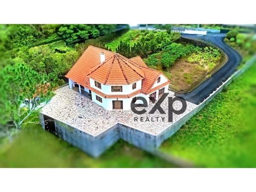 Luxus-Haus in Lajes, Lajes do Pico