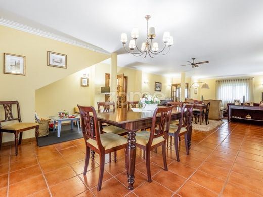 Casa di lusso a Vila Nova de Gaia, Oporto