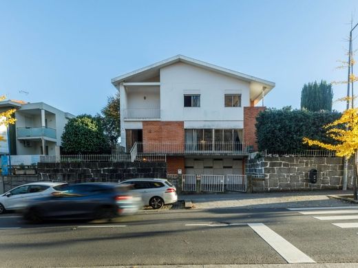 Luxus-Haus in Vila Nova de Famalicão, Distrito de Braga