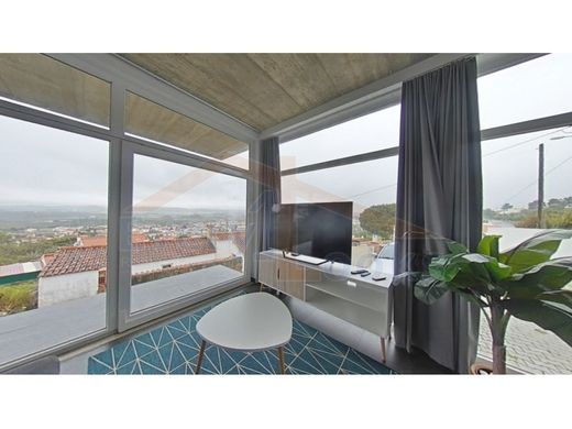 Villa Plurifamiliare a Óbidos, Distrito de Leiria