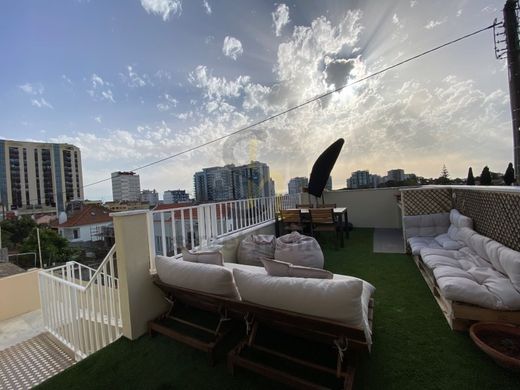 Ajuda, Oeirasの高級住宅