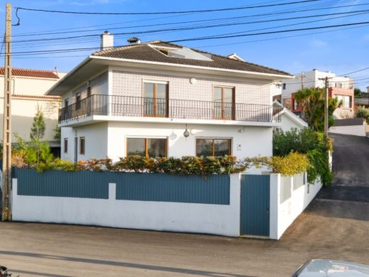 Luxury home in Cascais, Lisbon