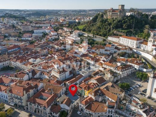 Residential complexes in Leiria, Distrito de Leiria