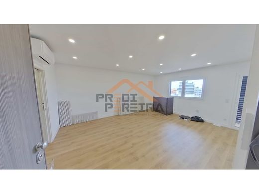 Appartamento a Loures, Lisbona