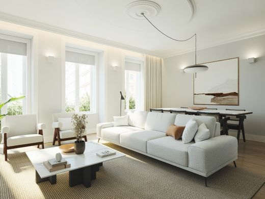 Apartment / Etagenwohnung in Arroios, Lisbon