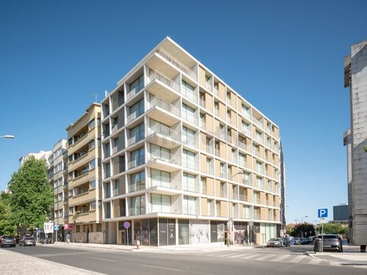 Apartment / Etagenwohnung in Lissabon, Lisbon