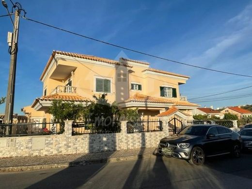 Detached House in Vila Franca de Xira, Lisbon