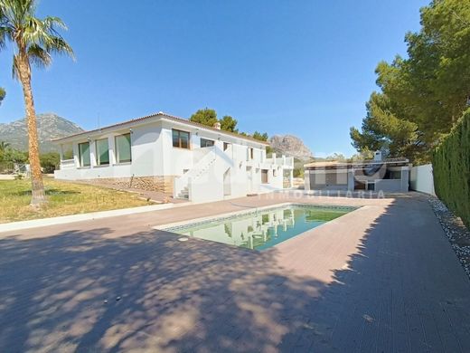 Villa in la Nucia, Alicante