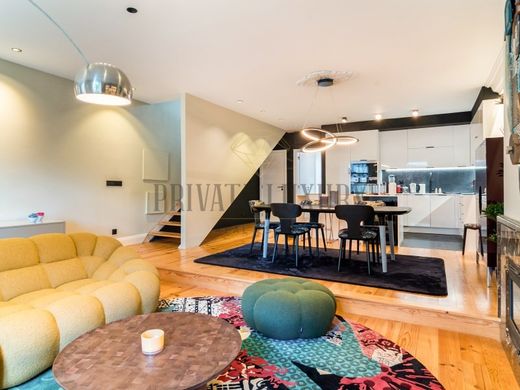 Penthouse Santo António, Lisbon