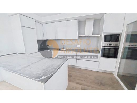 半独立式房屋  Seixal, Distrito de Setúbal