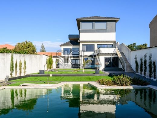 豪宅  加亚新城
, Vila Nova de Gaia