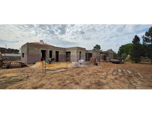Vrijstaand huis in Sesimbra, Distrito de Setúbal