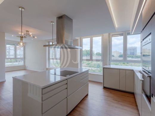 Apartment in Campolide, Lisbon