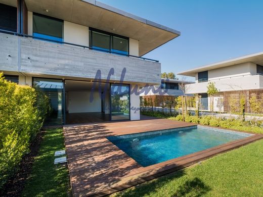 Mehrfamilienhaus in Cascais, Lissabon