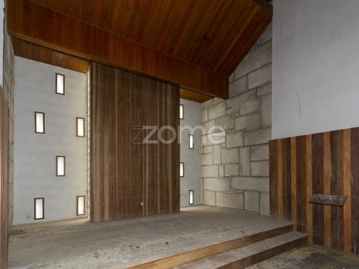 Bragança, Distrito de Bragançaのアパートメント・コンプレックス