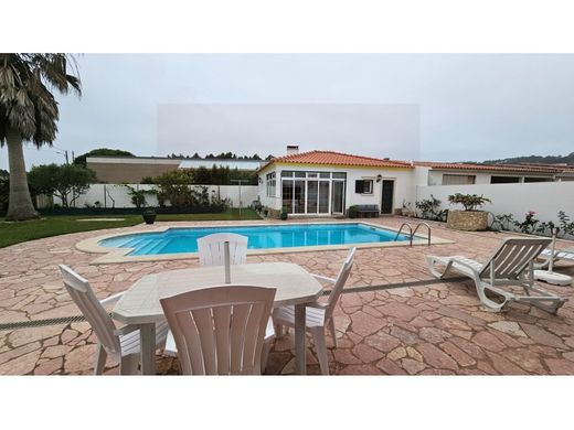 Casa Unifamiliare a Caldas da Rainha, Distrito de Leiria