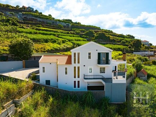 Luxury home in Ponta do Sol, Madeira