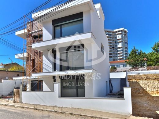 단독 저택 / Loures, Distrito de Lisboa