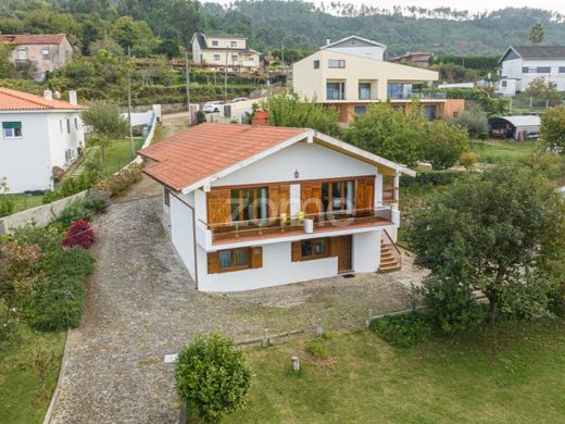 Casa di lusso a Vila Nova de Cerveira, Distrito de Viana do Castelo